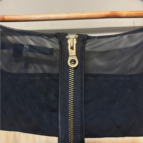 JAY GODFREY Revolve Bloomingdale’s Designer Peplum Cap Sleeve Colour-Block Dress - Picture 6 of 8